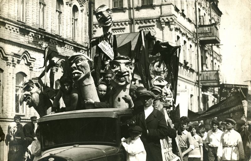 Май в Самаре, маски-скульптуры Копылова, май 1931, Средневолжский край, г. Самара