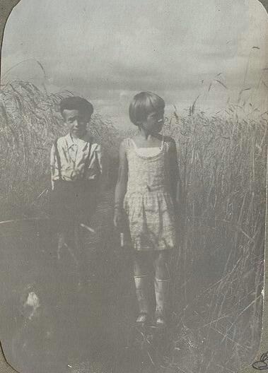 На пшеничном поле, 1930-е
