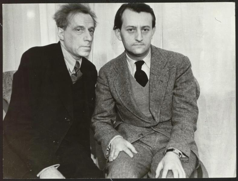 Всеволод Мейерхольд и Андре Мальро, 1936 год, г. Москва. Выставка «Портреты Виктора Руйковича» с этой фотографией.