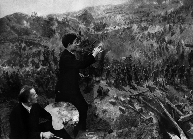 Георгий Савицкий и Николай Христенко пишут панораму «Штурм Перекопа», 1937 - 1939, г. Москва