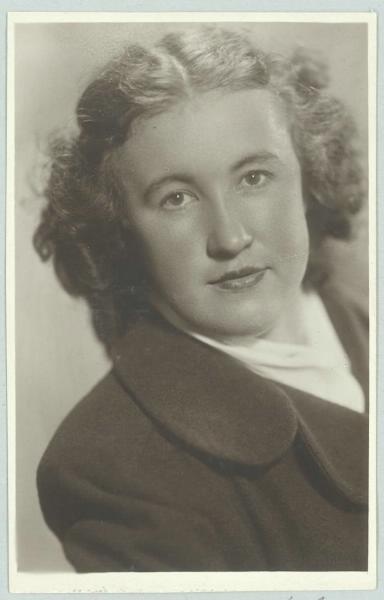 Женский портрет, 1940-е