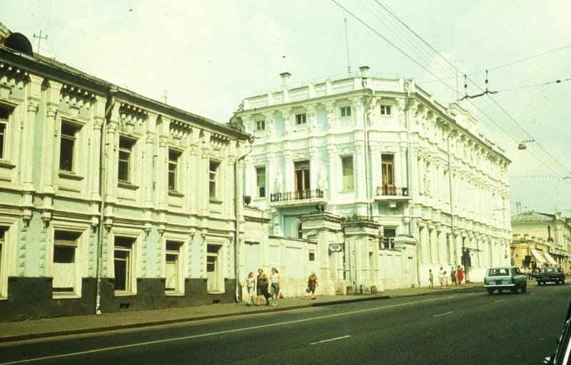 Вид на дом Петра Александровича Румянцева-Задунайского на Маросейке, 1980-е, г. Москва
