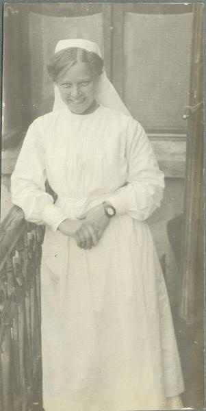 Портрет медсестры, 1914 - 1918, Россия