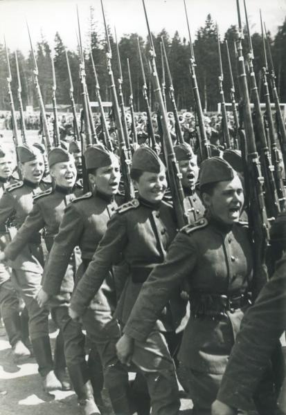 Курсантки, 1 июня 1943 - 31 августа 1945