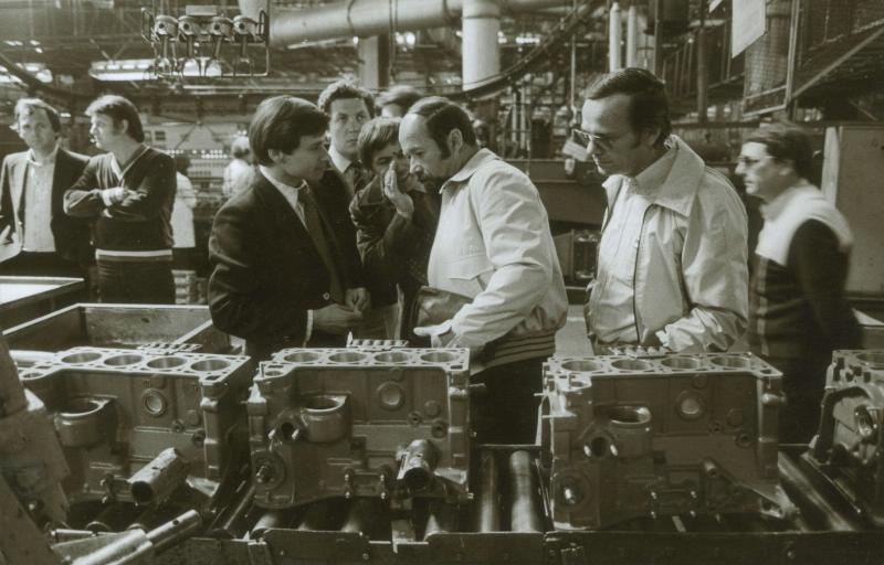 На заводе. Сборка двигателей, 1981 год, Куйбышевская обл., г. Тольятти