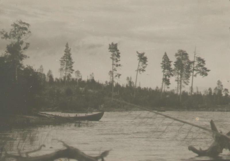 Ковд-озеро, 1926 - 1927, Мурманская губ.. Современное название – Ковдозеро. 1 августа 1927 года Мурманская губерния преобразована в Мурманский округ и включена в состав Ленинградской области.