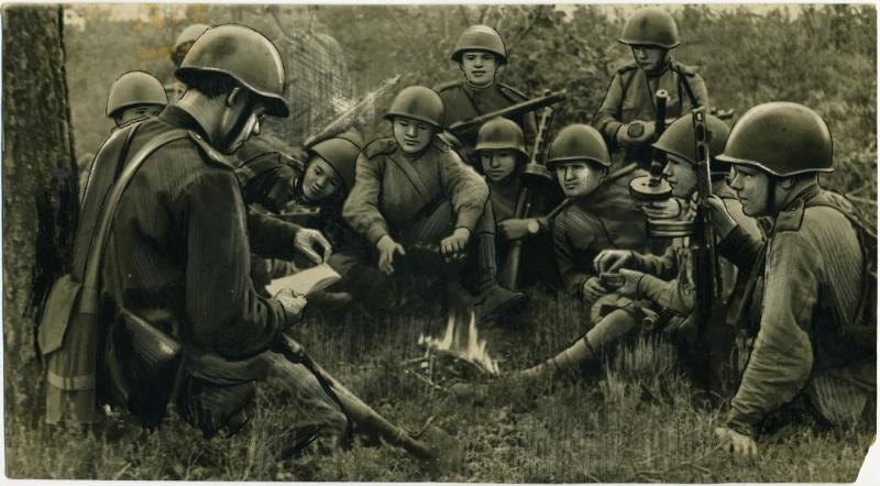 Политзанятия в боевых условиях, 1943 год