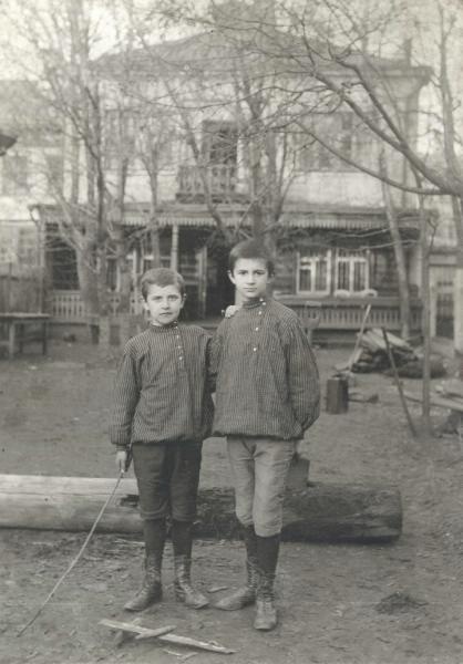 Портрет двух мальчиков, 1900-е
