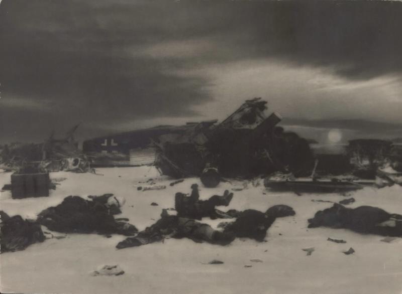 Закат на фашистском аэродроме, 1943 год. Выставка «X закатов XX века» с этой фотографией.&nbsp;