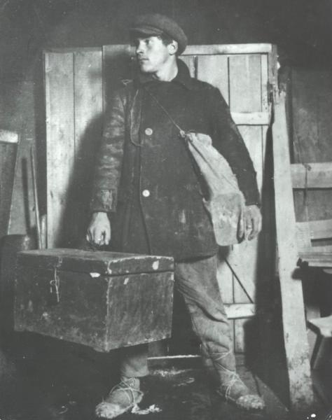 Строитель Магнитки Калмыков, 1931 год, г. Магнитогорск