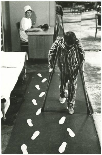 Шаги и следы, 1969 год. Выставка «Больничная жизнь» с этой фотографией.