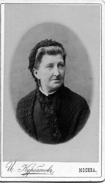 Женский портрет, 1889 - 1890, г. Москва. Альбуминовая печать.