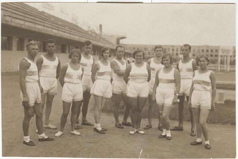 На стадионе, 1930-е, г. Москва