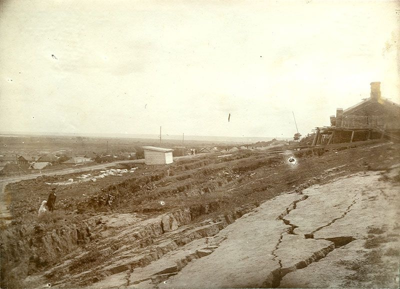 Последствия оползня. Подгорная часть Симбирска, май 1915, г. Симбирск. С 1924 года - Ульяновск.