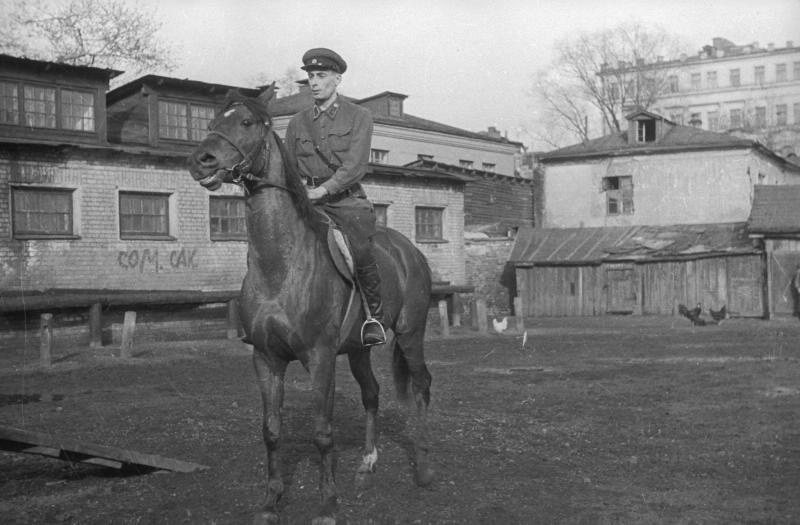 Конно-спортивная база, 1938 год, г. Москва