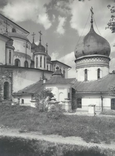 Новоиерусалимский монастырь до реставрации фото