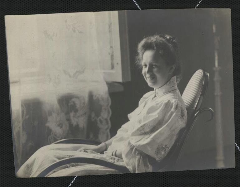 Надежда Дмитриевна Петрова, 1908 - 1909. Вторая жена фотографа, урожденная Козлова.