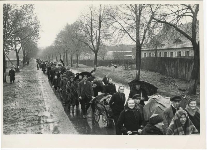 Беженцы, 1945 год
