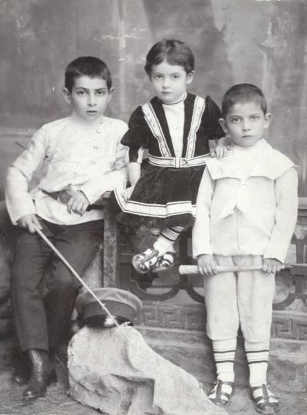 Групповой детский портрет, 1903 - 1910