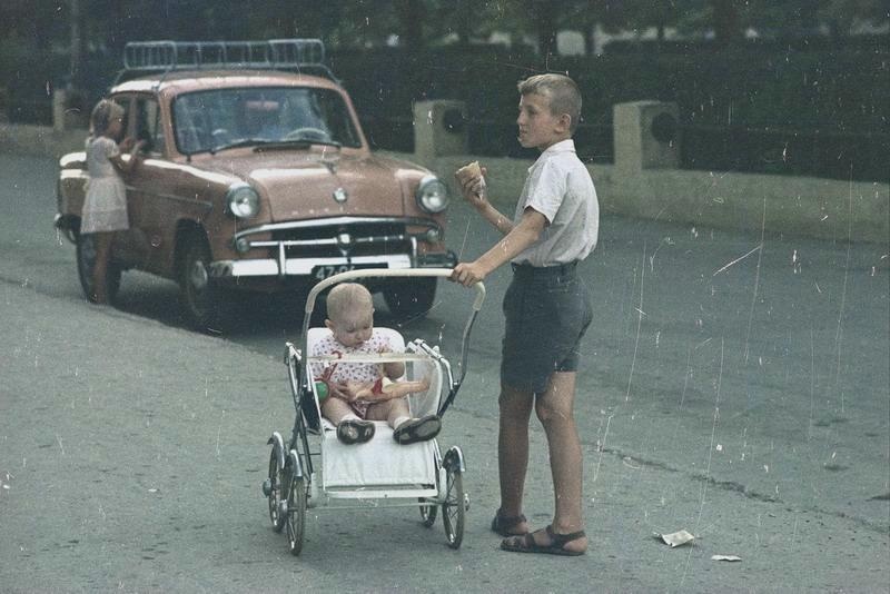 Дети на улице, 1967 год, Волгоградская обл., г. Волжский