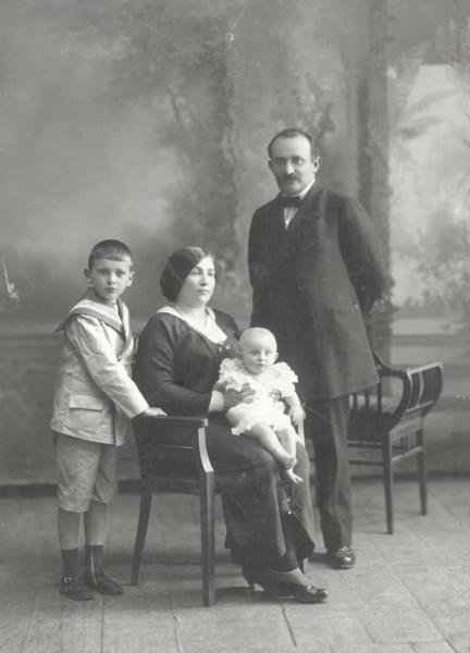 Семейный портрет, 1914 год