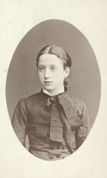 Портрет девушки, 1870-е, Санкт-Петербургская губ., г. Кронштадт