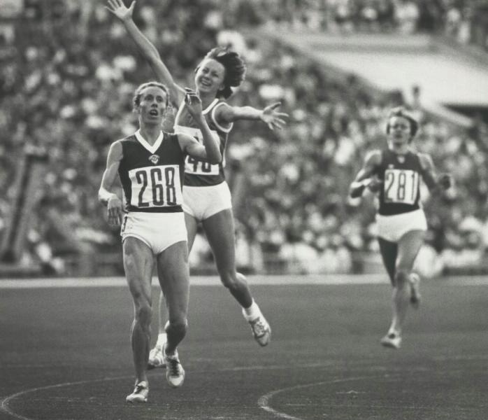 Победный финиш Татьяны Казанкиной, 19 июля 1980 - 3 августа 1980, г. Москва. Олимпийская чемпионка в беге на средние дистанции.Выставка «Советские покорители Олимпа» с этой фотографией.