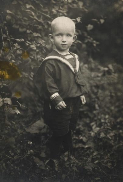 Портрет мальчика в матроске, 1899 - 1901
