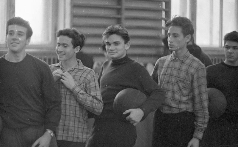 Юноши в спортзале, 1963 - 1964, г. Москва