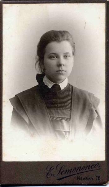 Портрет гимназистки, 1900-е, г. Санкт-Петербург