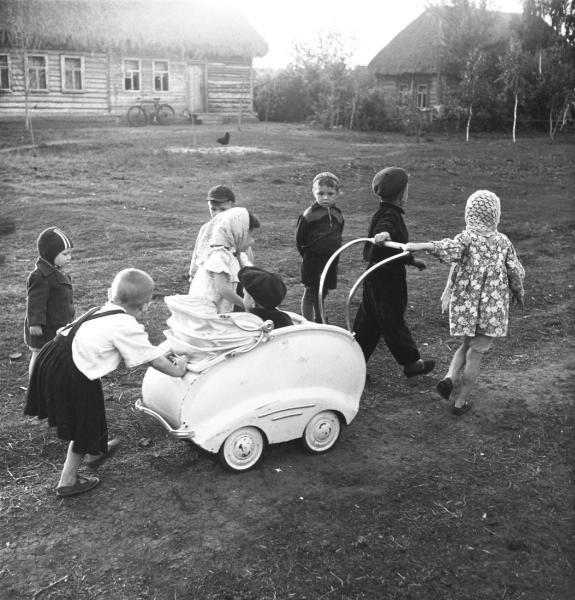 «У них свой транспорт», 1957 год, Тамбовская обл., колхоз «Коминтерн»