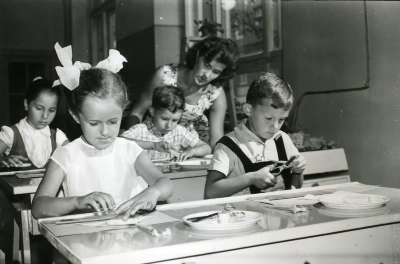 Дети на занятиях, 1960 - 1965, Литовская ССР