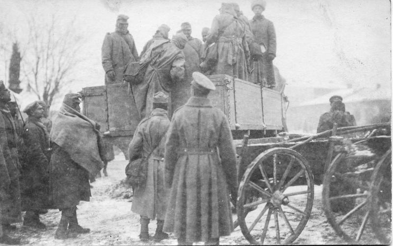 Перевозка пленных австрийцев на грузовике, 1915 год