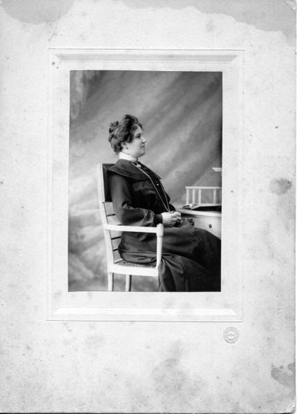 Портрет женщины, 1910-е, г. Москва