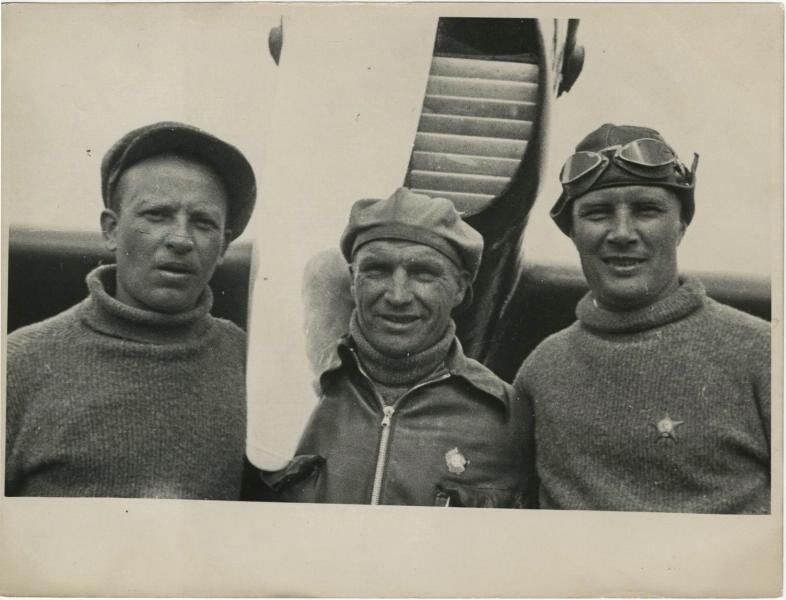 Георгий Байдуков, Валерий Чкалов, Александр Беляков. Перелет Москва – остров Удд, 1936 год