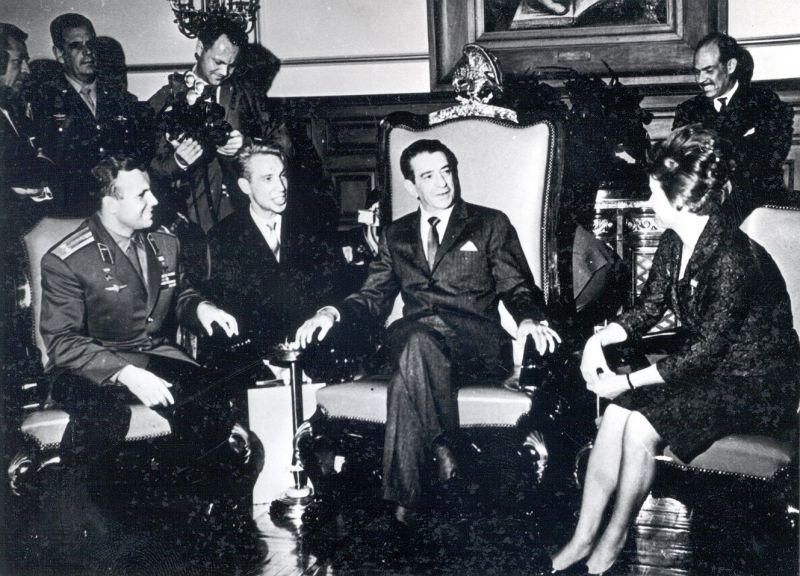Юрий Гагарин и Валентина Терешкова на приеме у президента Мексики Матиоса Лопеса, 1963 год, Мексика