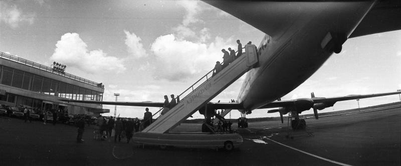 В аэропорту, 1970-е, г. Москва