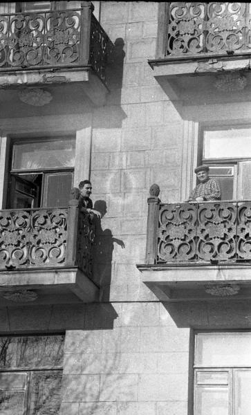 Магнитогорск. Фасад жилого дома с балконами, 1964 год, г. Магнитогорск