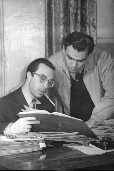 Режиссер Самсон Самсонов и актер Николай Довженко, январь 1957, г. Москва (?)