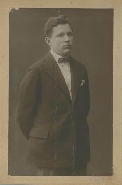 Портрет молодого человека, 1910-е