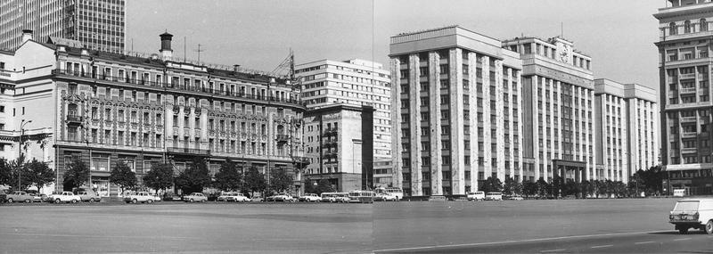 Дом Госплана СССР и гостиница «Националь», 1970-е, г. Москва. Ныне Манежная площадь.