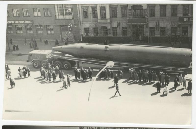 Первомайский парад. Военная техника на улицах города, 1 мая 1960 - 1 мая 1969