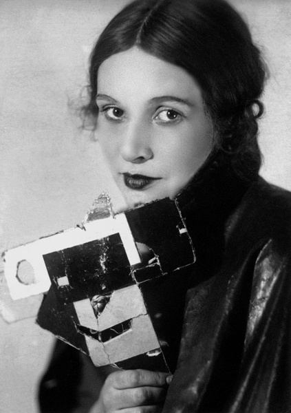 Актриса Зинаида Райх, 1920-е, г. Москва. Видеовыставки:&nbsp;«Мейерхольд», «Роковая актриса», выставка «Макияж 1920-х» с этой фотографией.