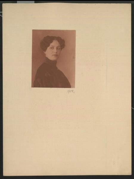 Портрет неизвестной, 1904 год