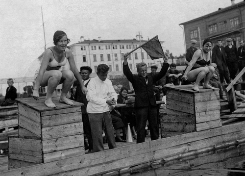 Женские соревнования по плаванию на Северной Двине, 1935 год, г. Архангельск