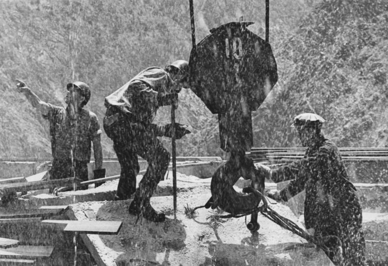 «ХХV съезду КПСС – ударный труд!», 1975 - 1976, Киргизская ССР, Токтогульская ГЭС
