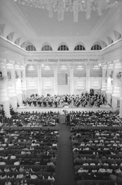 Симфонический оркестр под руководством Вероники Дударовой, 1950-е, г. Москва