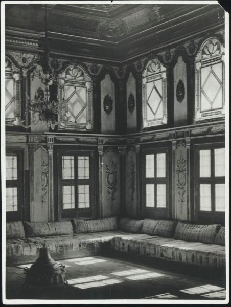 Интерьер Бахчисарайского дворца, 1950-е, Крымская обл., г. Бахчисарай