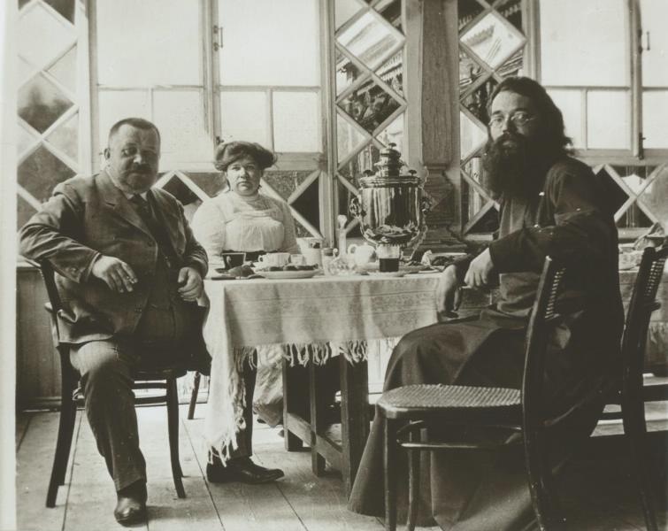 Отец Сергий, 1900-е. Выставка «Дореволюционная Россия: за столом» с этой фотографией.&nbsp;