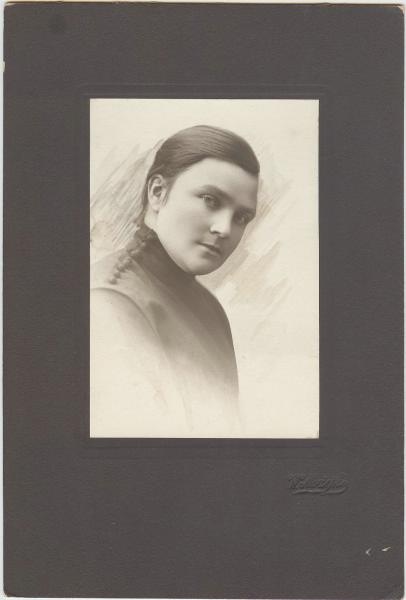 Портрет женщины, 1917 - 1923, г. Самара
